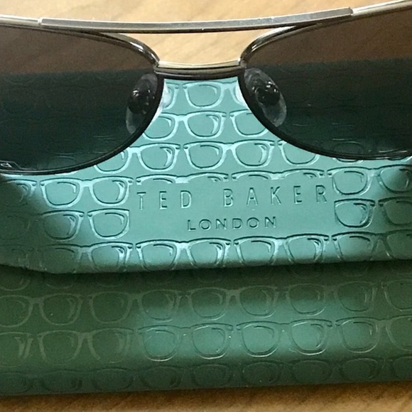 Ted Baker London Aviator Sunglasses - Picture 5 of 6
